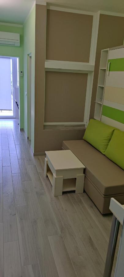 Cinema House Single & Double Rooms & Studio Apartments Pula Luaran gambar