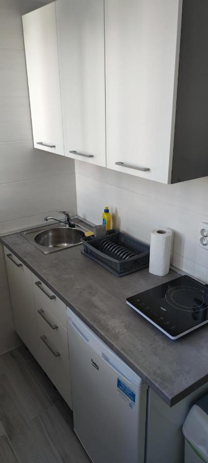 Cinema House Single & Double Rooms & Studio Apartments Pula Luaran gambar