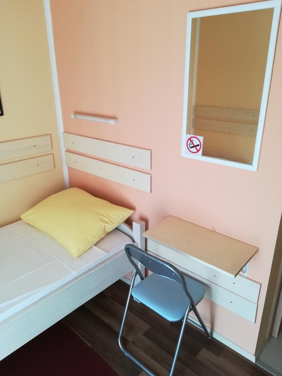 Cinema House Single & Double Rooms & Studio Apartments Pula Luaran gambar