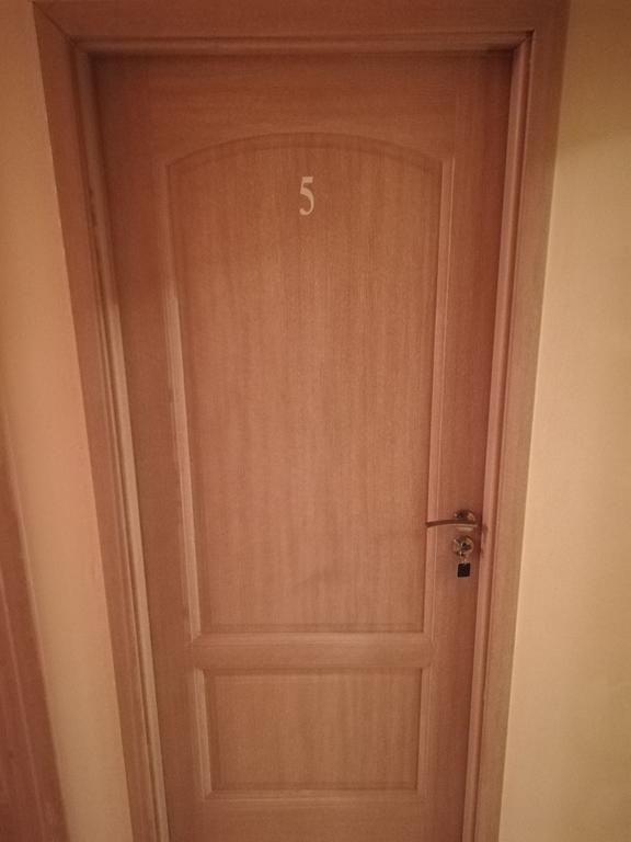 Cinema House Single & Double Rooms & Studio Apartments Pula Luaran gambar